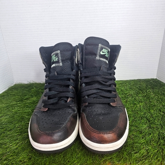 Air Jordan 1 Retro High OG 'Patina' 555088-033 - Picture 6 of 10